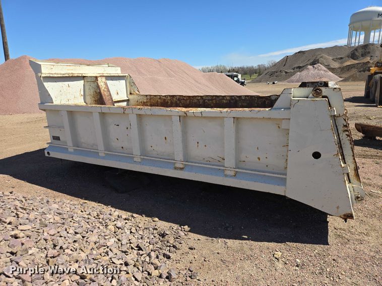 image for item EV5860 Heil 811-3574 dump bed