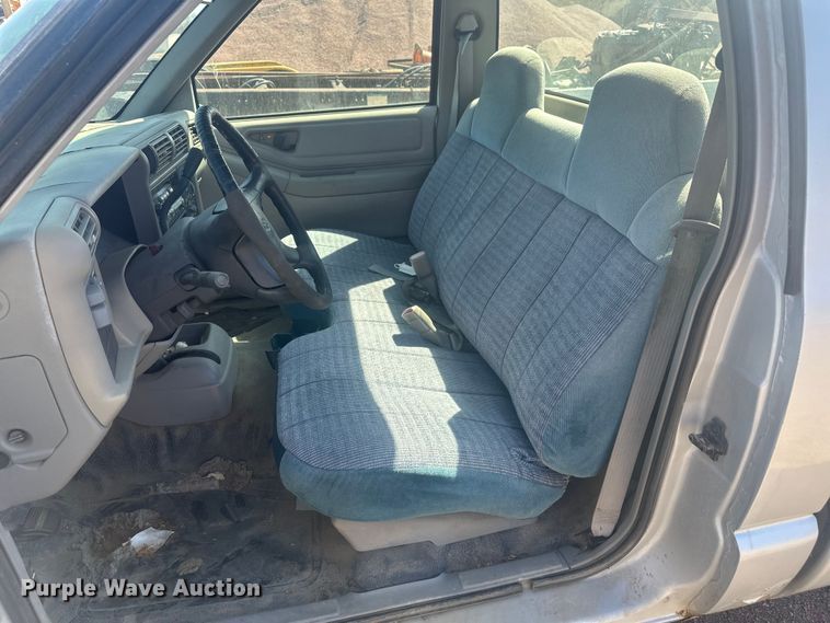 image for item EV5862 1997 Chevrolet S10 pickup truck