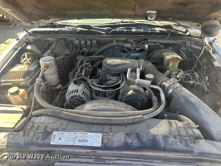 image for item EV5862 1997 Chevrolet S10 pickup truck