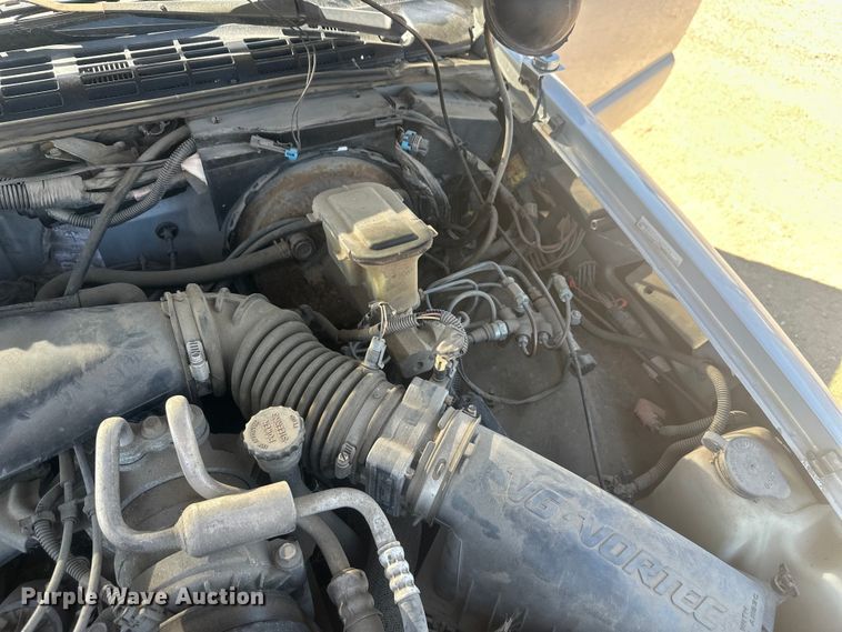 image for item EV5862 1997 Chevrolet S10 pickup truck