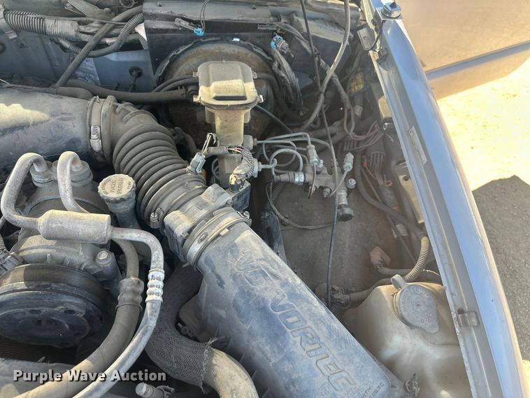 image for item EV5862 1997 Chevrolet S10 pickup truck