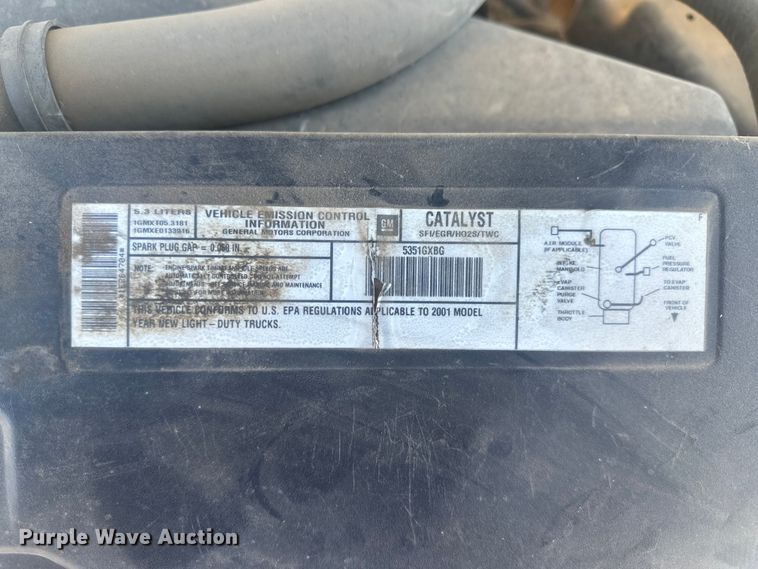 image for item EV5863 2001 Chevrolet Silverado 1500 pickup truck