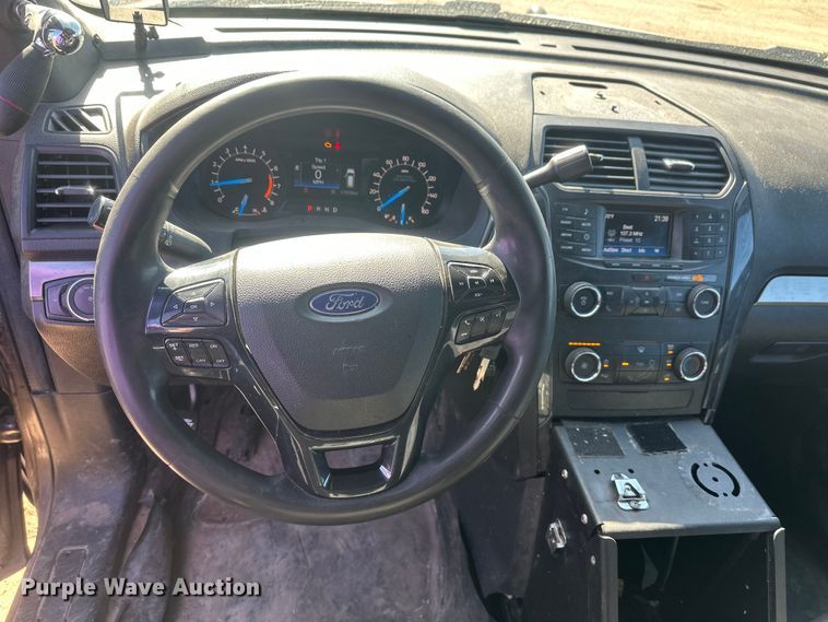 image for item EV5864 2019 Ford Explorer Police Interceptor SUV