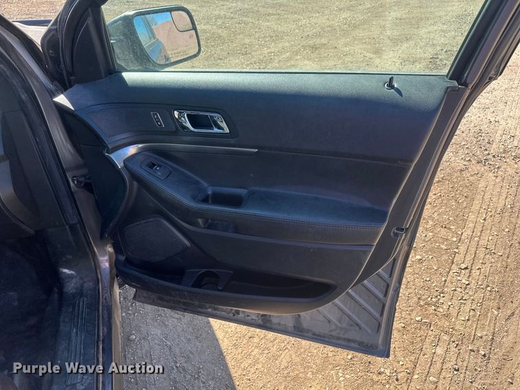 image for item EV5864 2019 Ford Explorer Police Interceptor SUV