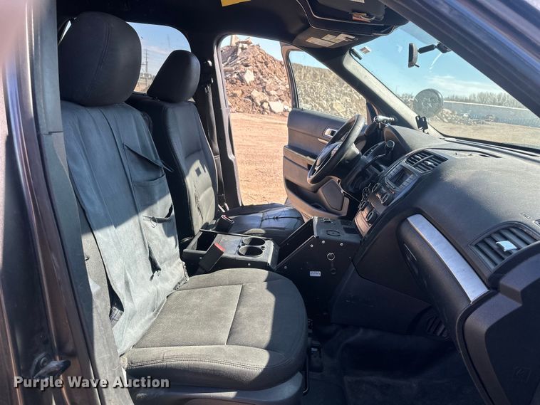 image for item EV5864 2019 Ford Explorer Police Interceptor SUV
