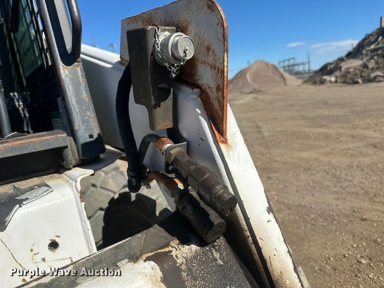 image for item EV5868 1995 Bobcat 753 skid steer loader