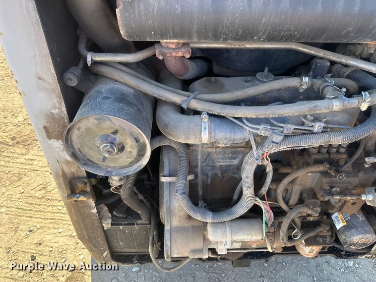 image for item EV5868 1995 Bobcat 753 skid steer loader
