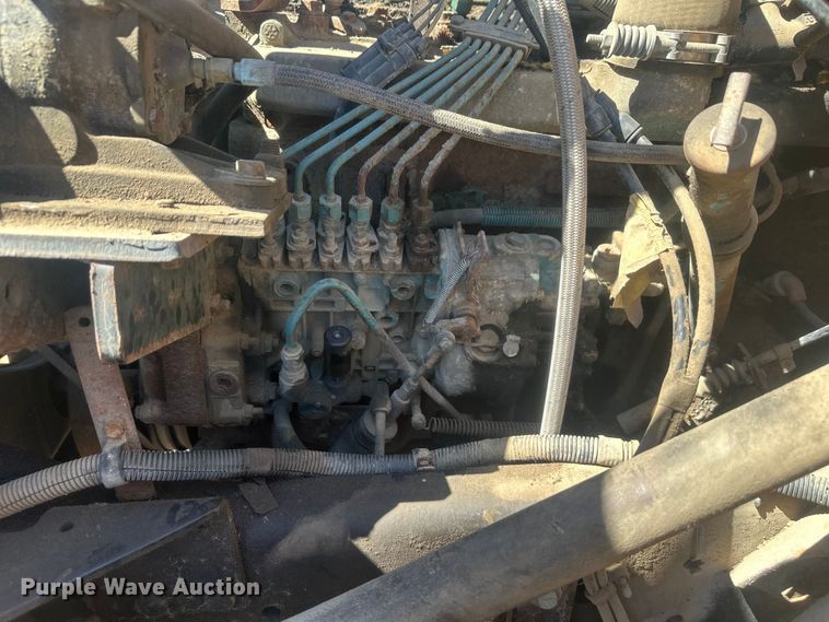 image for item EV5869 1995 International 4700 oil distributor truck