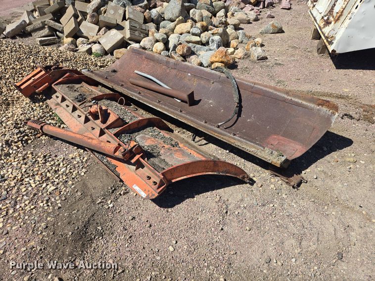 image for item EV5873 (2) wing plows
