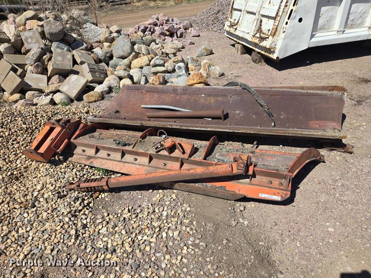 image for item EV5873 (2) wing plows