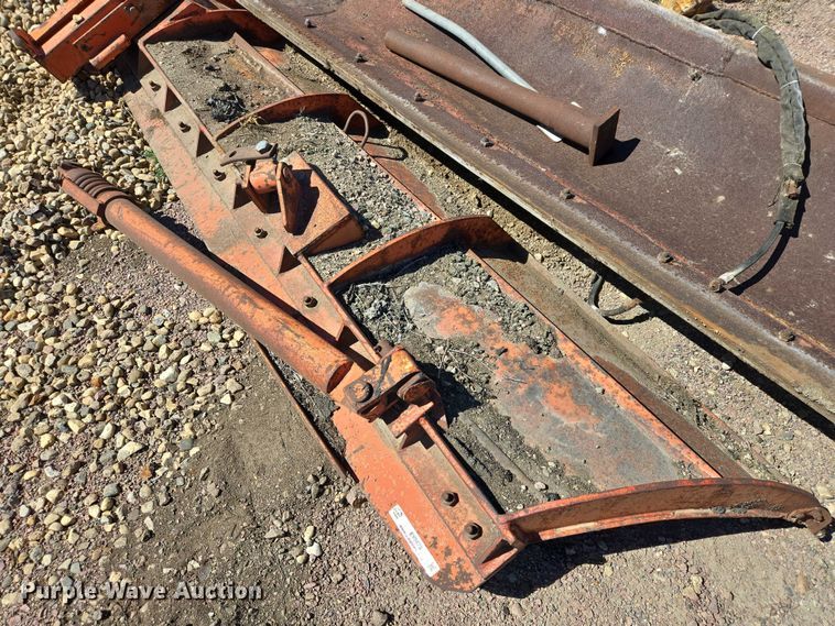 image for item EV5873 (2) wing plows