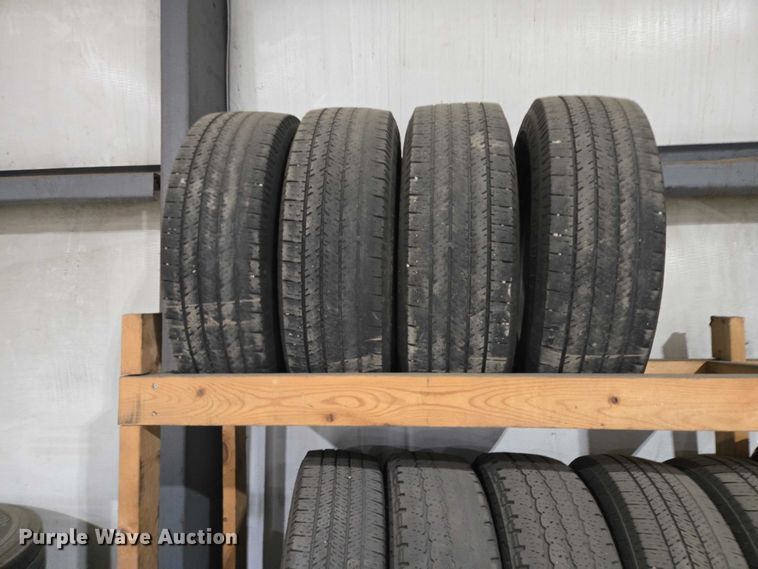 image for item EV5875 Tires