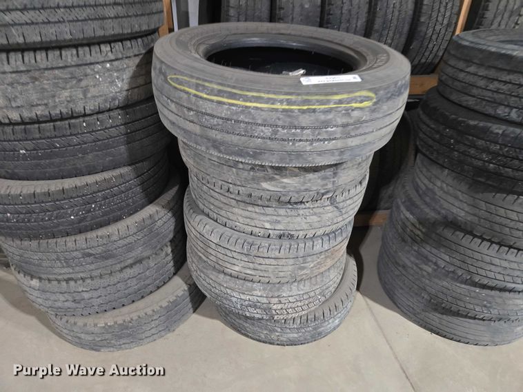 image for item EV5875 Tires