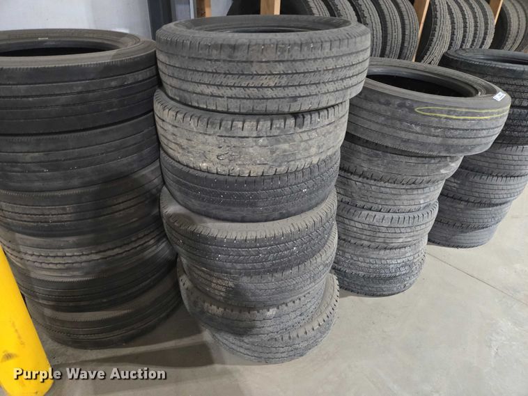 image for item EV5875 Tires