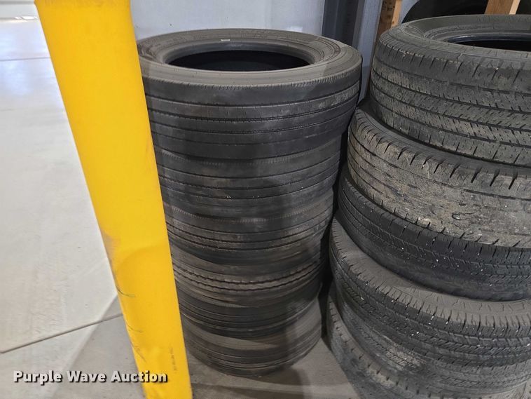 image for item EV5875 Tires