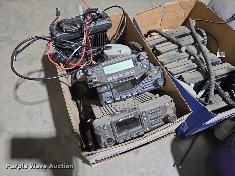 image for item EV5876 Motorola Two-way radios