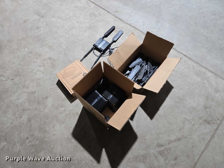 image for item EV5877 Cradlepoint R1900 router