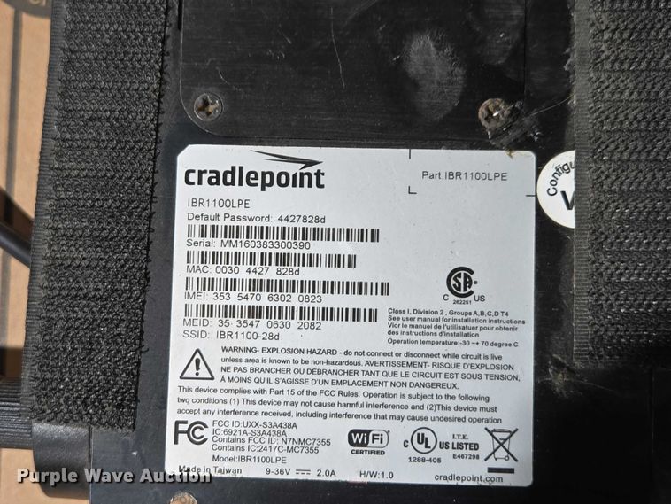 image for item EV5877 Cradlepoint R1900 router