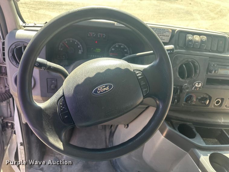 image for item EV5880 2010 Ford E450 