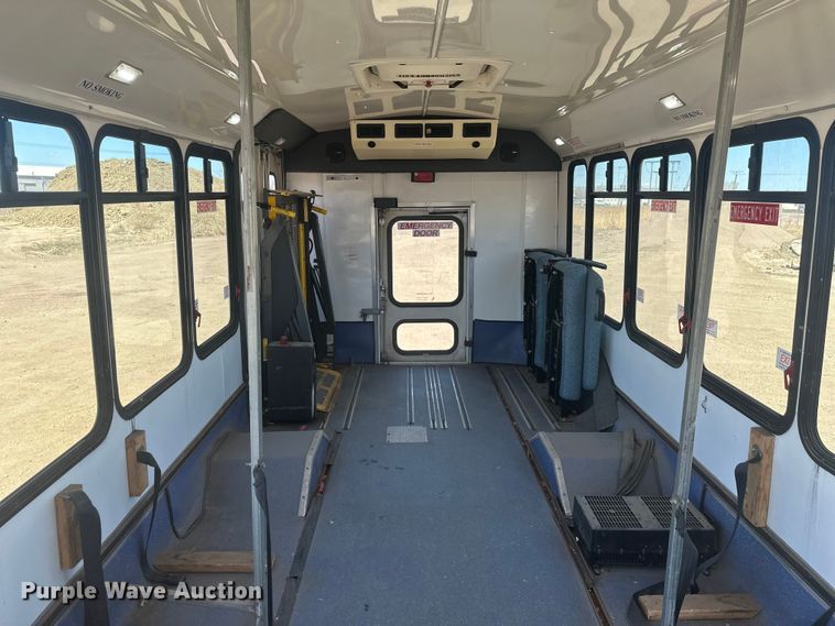 image for item EV5880 2010 Ford E450 