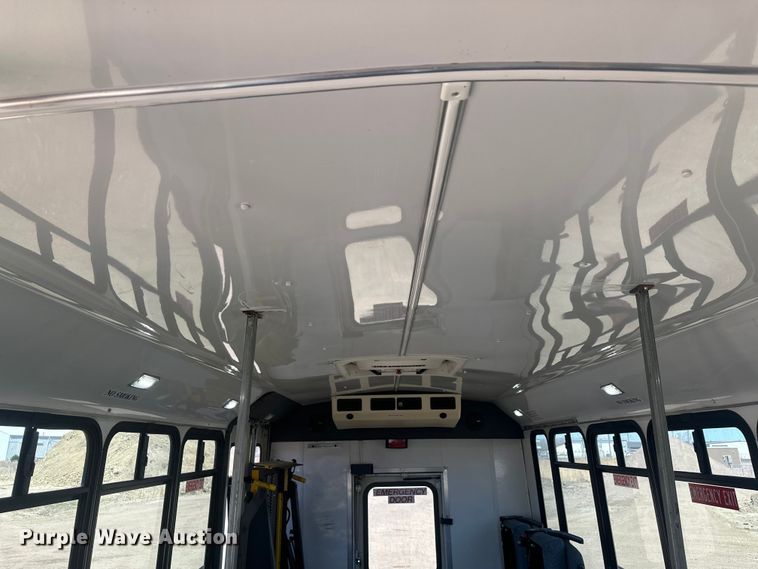 image for item EV5880 2010 Ford E450 