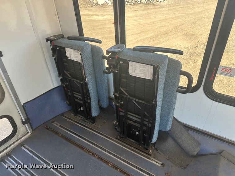 image for item EV5880 2010 Ford E450 