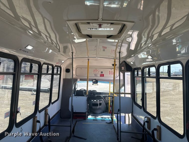 image for item EV5880 2010 Ford E450 