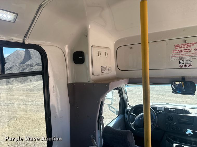 image for item EV5880 2010 Ford E450 