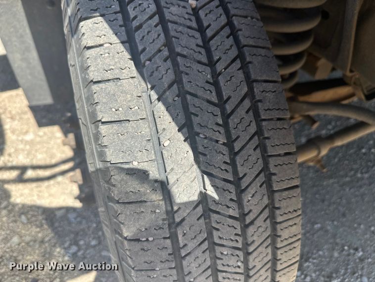 image for item EV5880 2010 Ford E450 