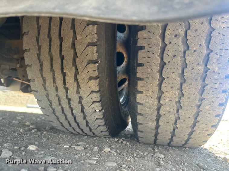 image for item EV5880 2010 Ford E450 