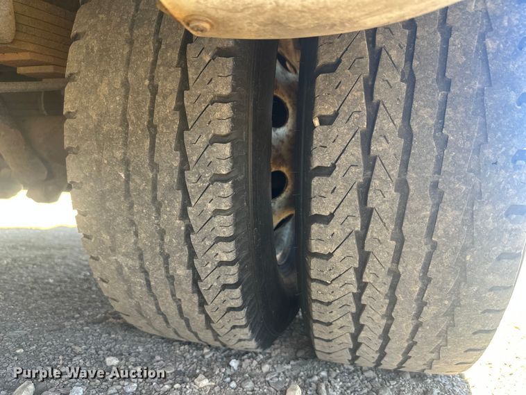 image for item EV5880 2010 Ford E450 