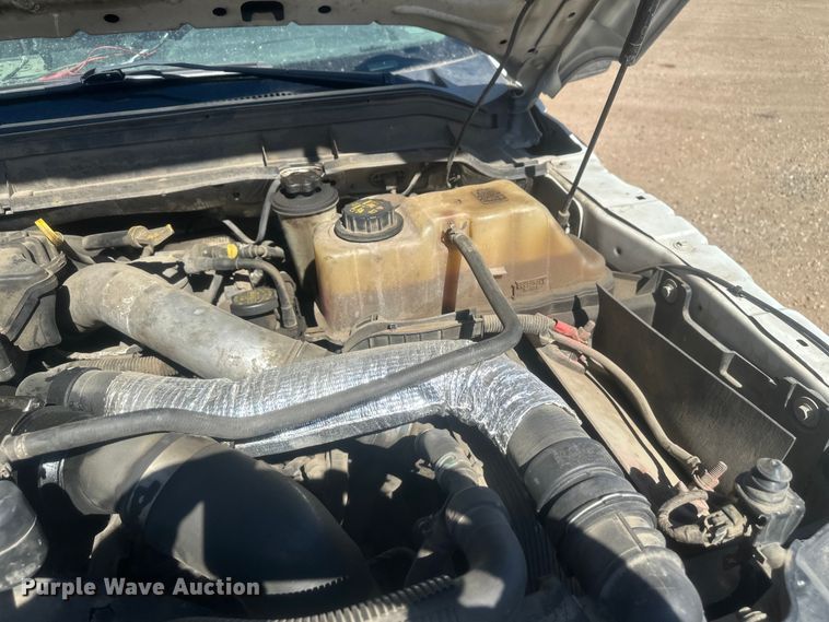 image for item EV5881 2015 Ford F550 shuttle bus