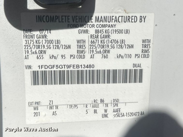 image for item EV5881 2015 Ford F550 shuttle bus