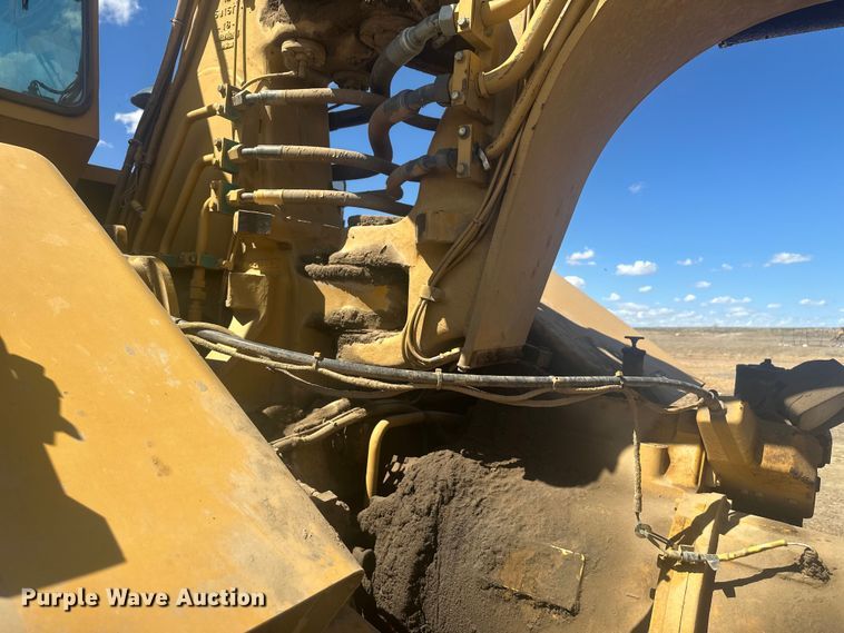 image for item EV5882 1997 Caterpillar 615CII elevating scraper