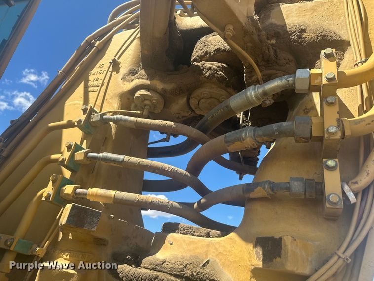 image for item EV5882 1997 Caterpillar 615CII elevating scraper