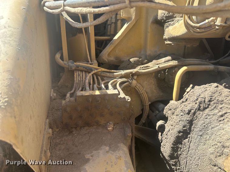 image for item EV5882 1997 Caterpillar 615CII elevating scraper
