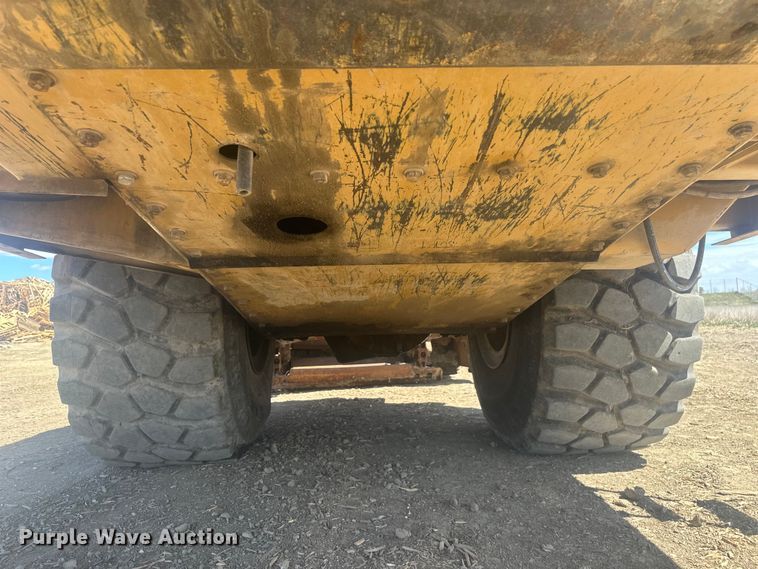 image for item EV5882 1997 Caterpillar 615CII elevating scraper