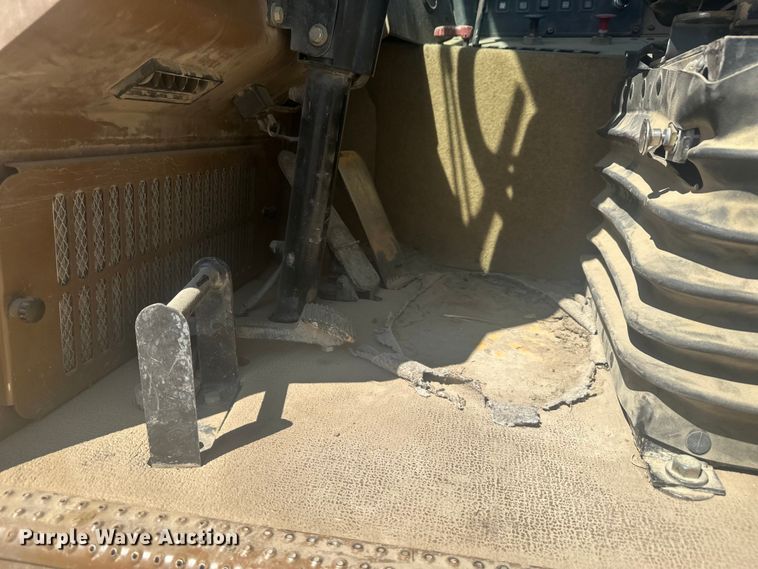image for item EV5882 1997 Caterpillar 615CII elevating scraper