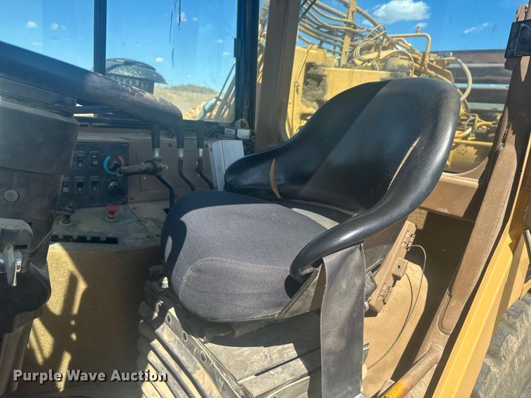 image for item EV5882 1997 Caterpillar 615CII elevating scraper