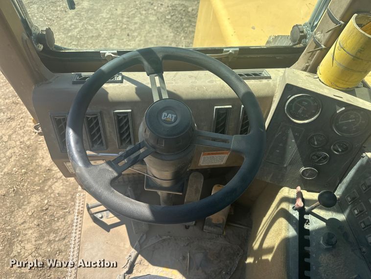 image for item EV5882 1997 Caterpillar 615CII elevating scraper