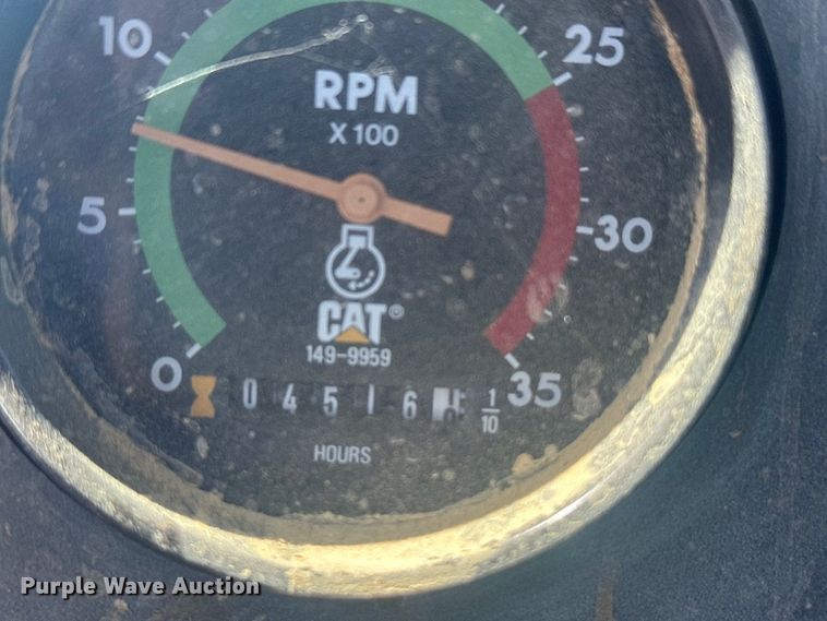 image for item EV5882 1997 Caterpillar 615CII elevating scraper