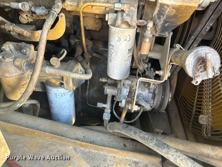 image for item EV5882 1997 Caterpillar 615CII elevating scraper