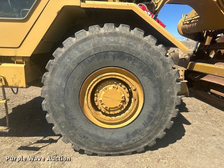 image for item EV5882 1997 Caterpillar 615CII elevating scraper