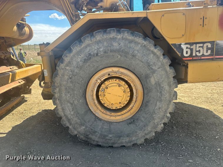 image for item EV5882 1997 Caterpillar 615CII elevating scraper