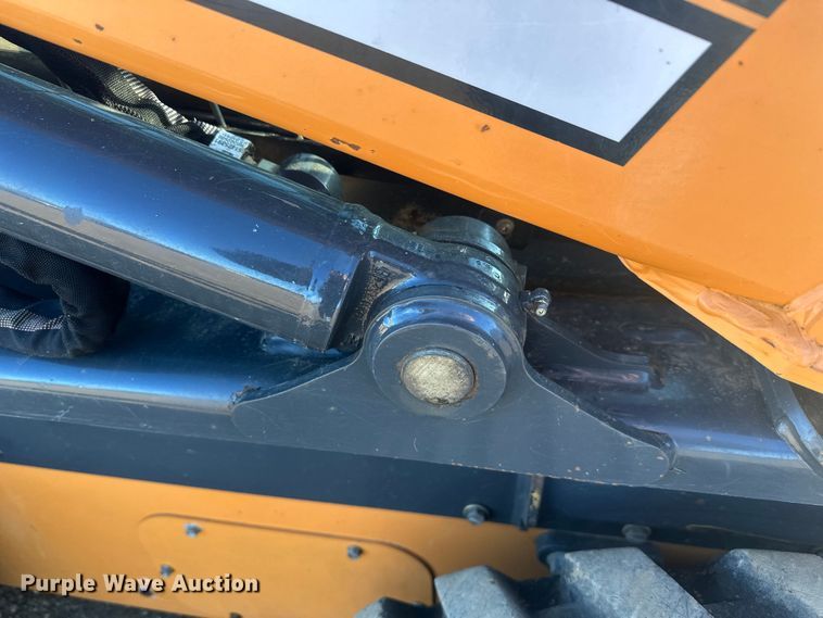 image for item EV5890 2019 Case SV280 skid steer loader