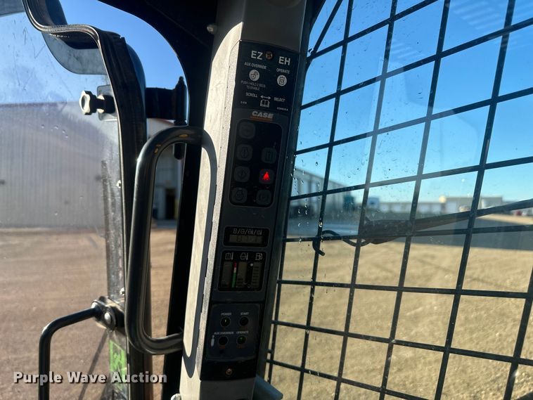 image for item EV5890 2019 Case SV280 skid steer loader