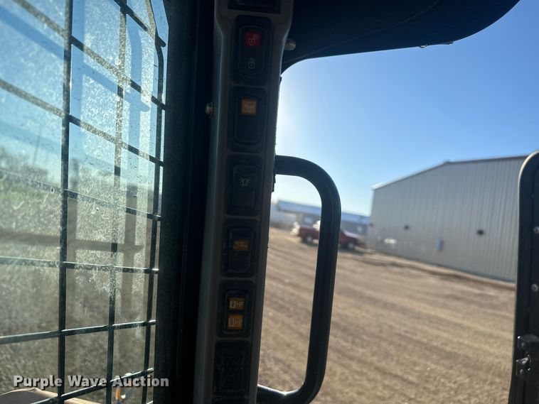 image for item EV5890 2019 Case SV280 skid steer loader