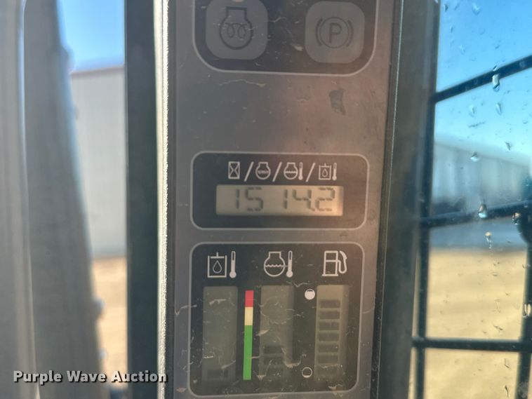 image for item EV5890 2019 Case SV280 skid steer loader