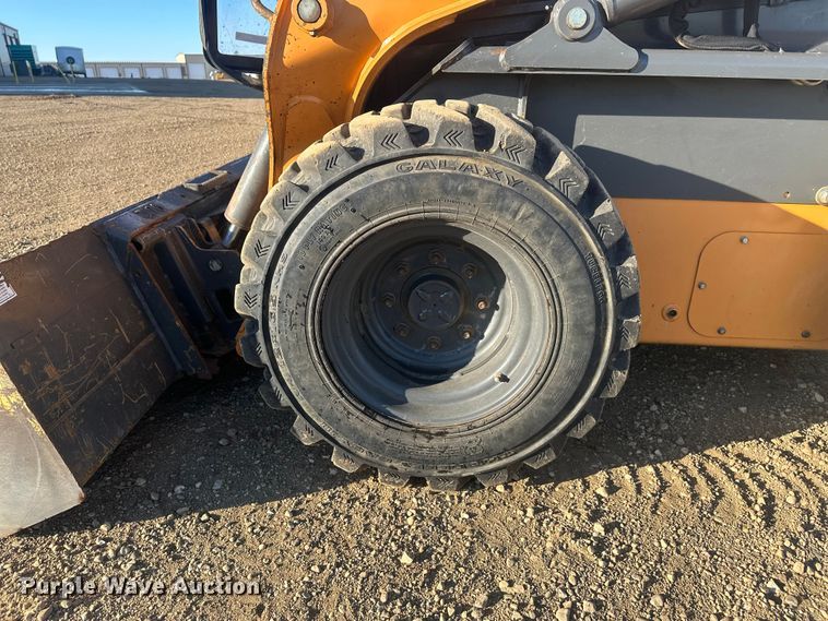 image for item EV5890 2019 Case SV280 skid steer loader