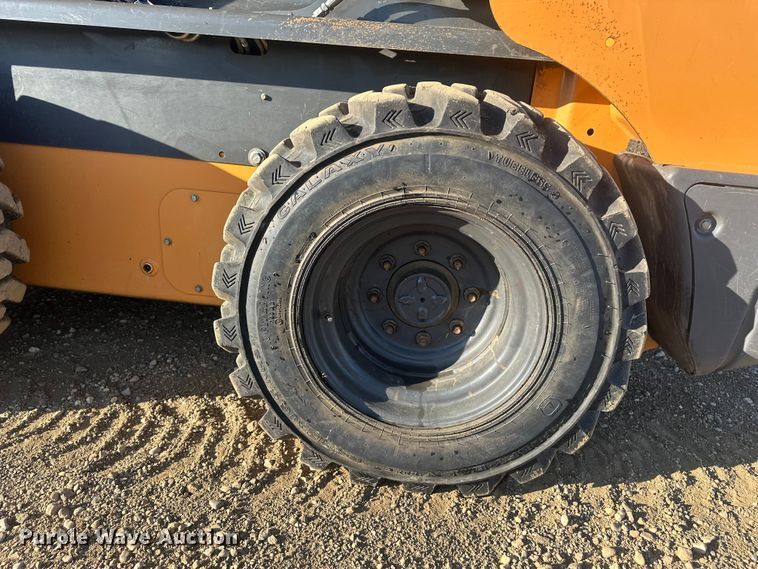 image for item EV5890 2019 Case SV280 skid steer loader